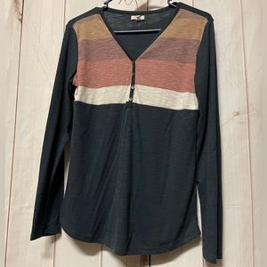 Maurices size large top. Like new